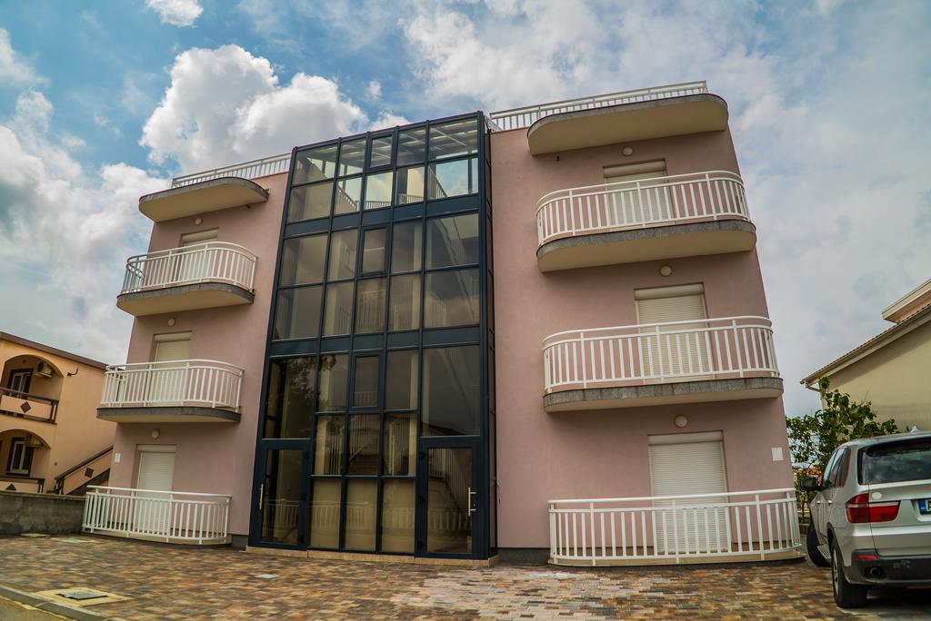 Apartments Malina - Vir